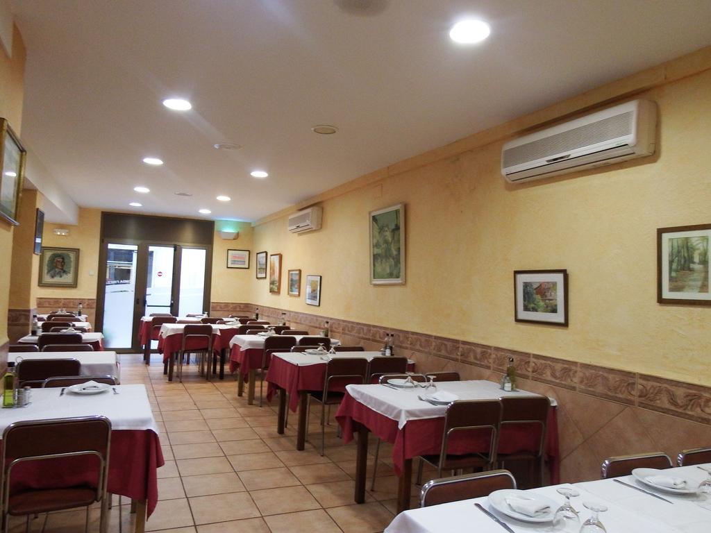 Apartamentos Fonda Finet Sant Felíu de Pallarols Esterno foto